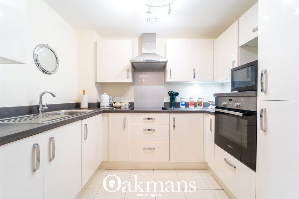 Property photo 2 of 12 Picture No. 10