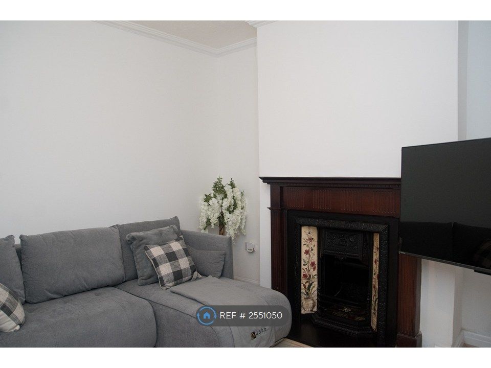 Property photo 3 of 30