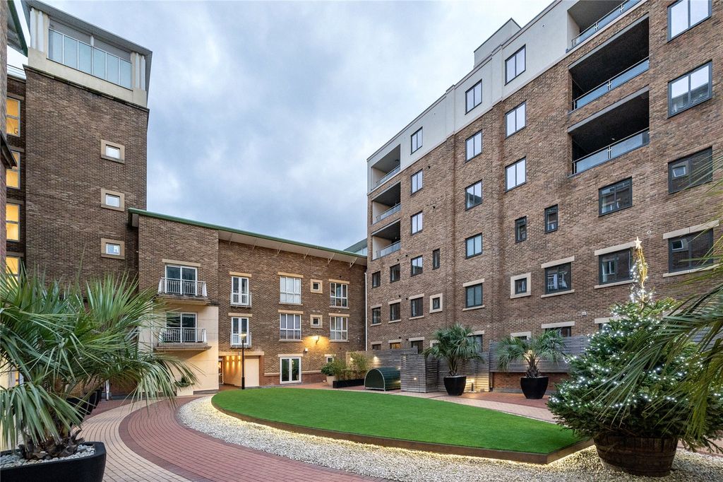 Property photo 1 of 2 Picture No. 05