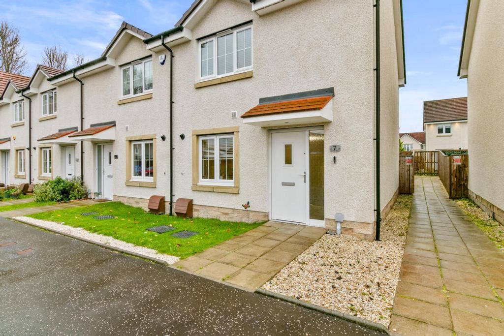 Property photo 2 of 24