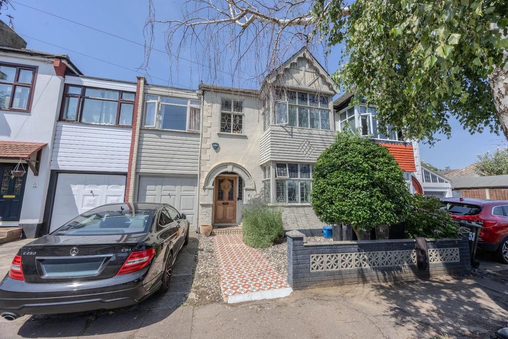 Property photo 1 of 25 Front