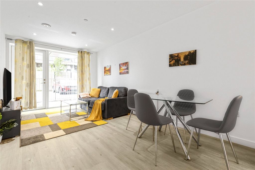 Property photo 2 of 18 Picture No. 09