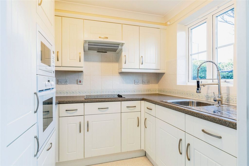 Property photo 3 of 13 Picture No. 28