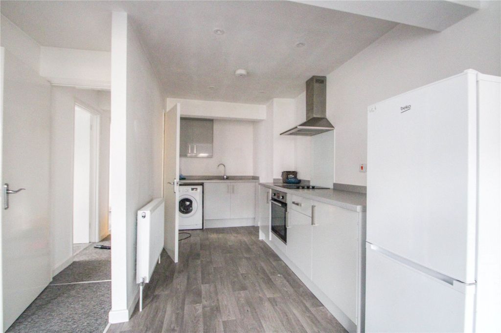 Property photo 3 of 12 Picture No. 11