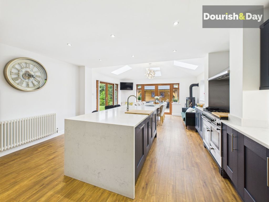 Property photo 3 of 29 Open Plan Kitchen