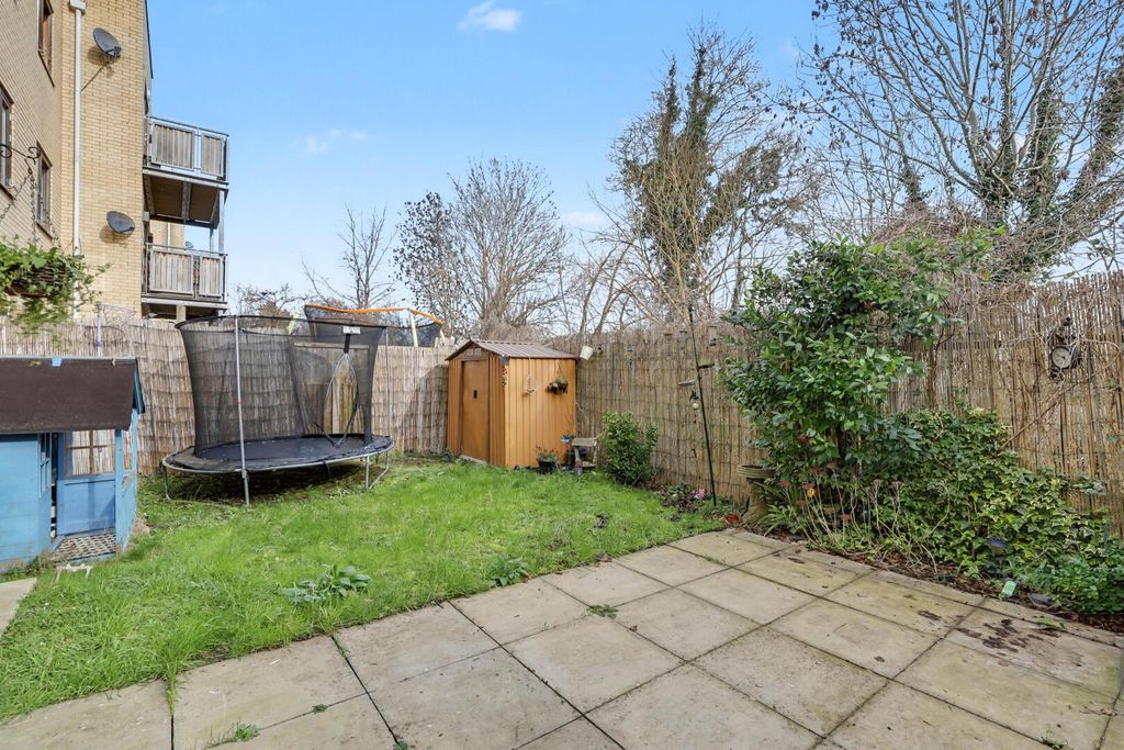 Property photo 2 of 25 Rear Garden