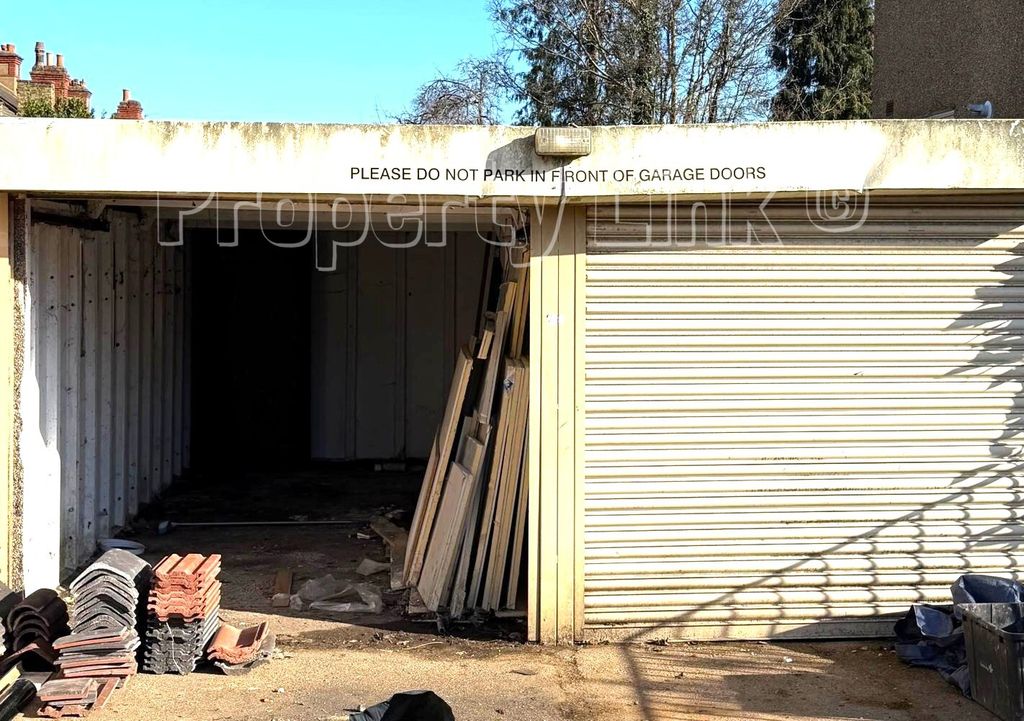 Property photo 2 of 4