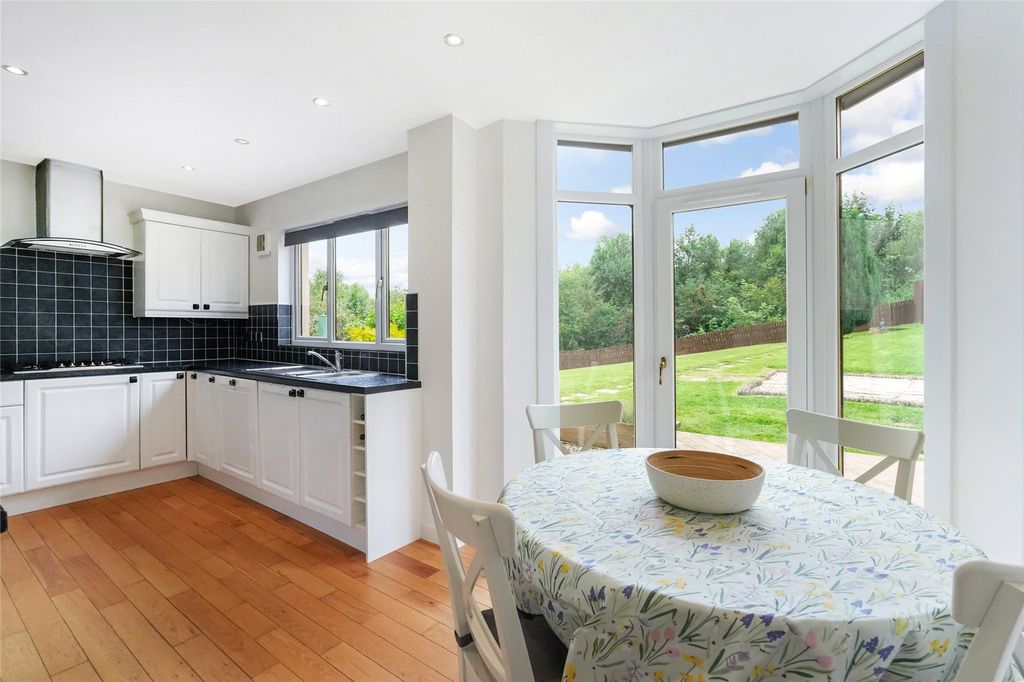 Property photo 3 of 26 Dining Kitchen