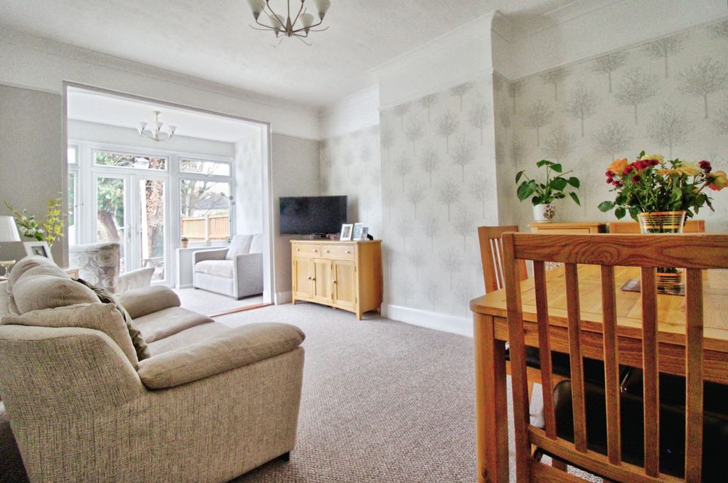 Property photo 3 of 26 41