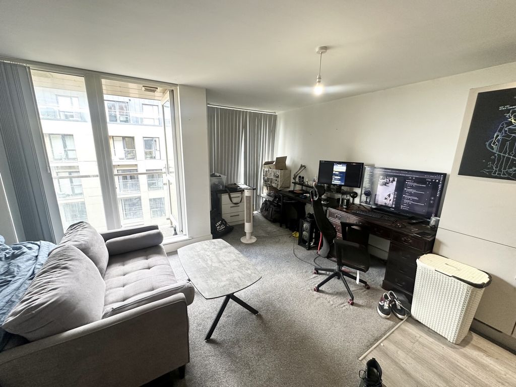 Property photo 3 of 10 Photo 3