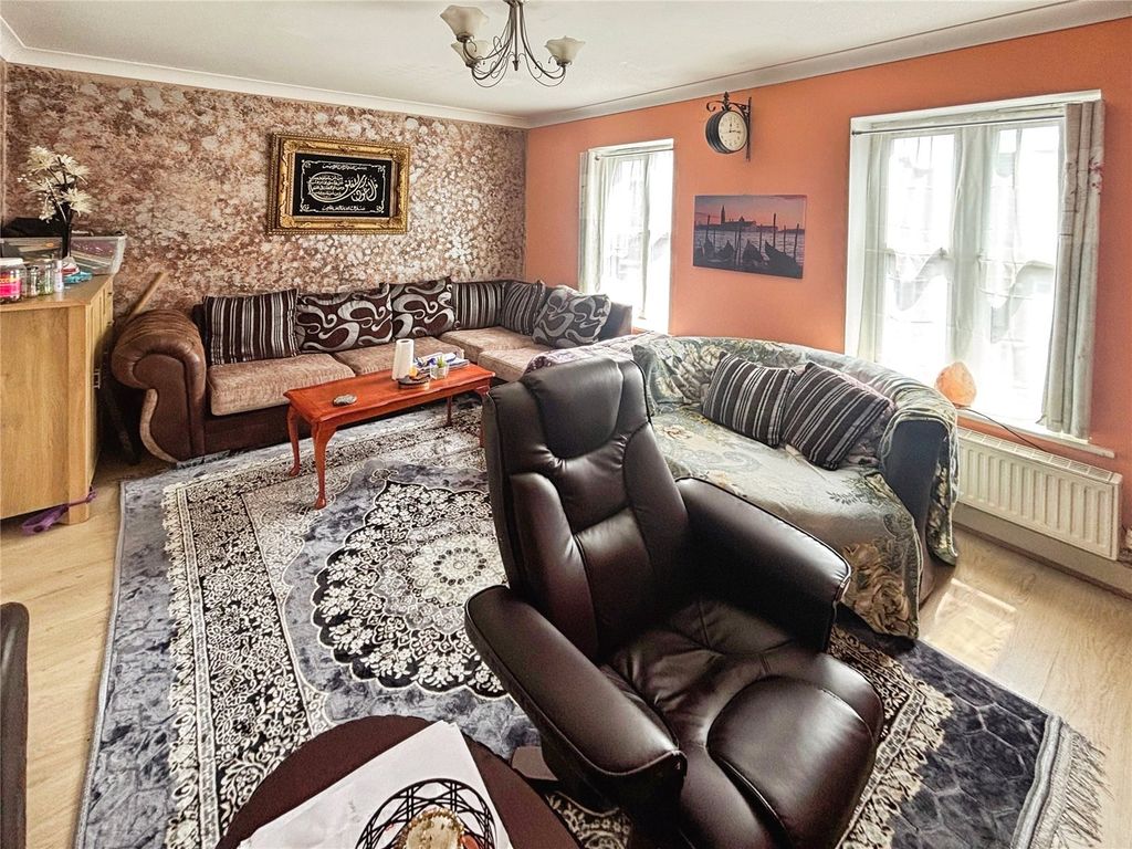 Property photo 3 of 14 Picture No. 25