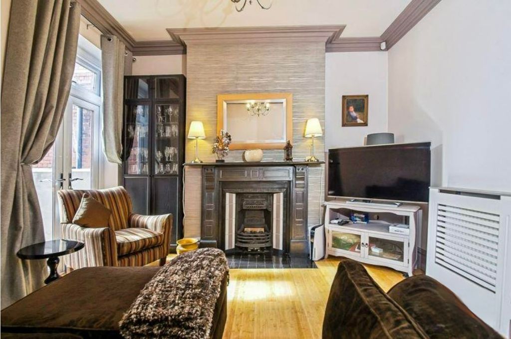 Property photo 3 of 33