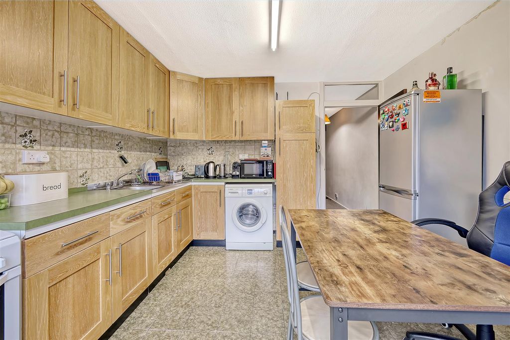 Property photo 3 of 13 2
