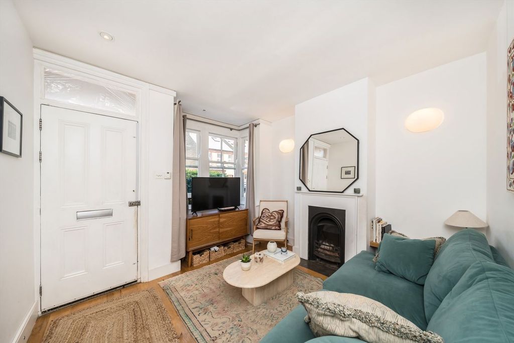 Property photo 2 of 7