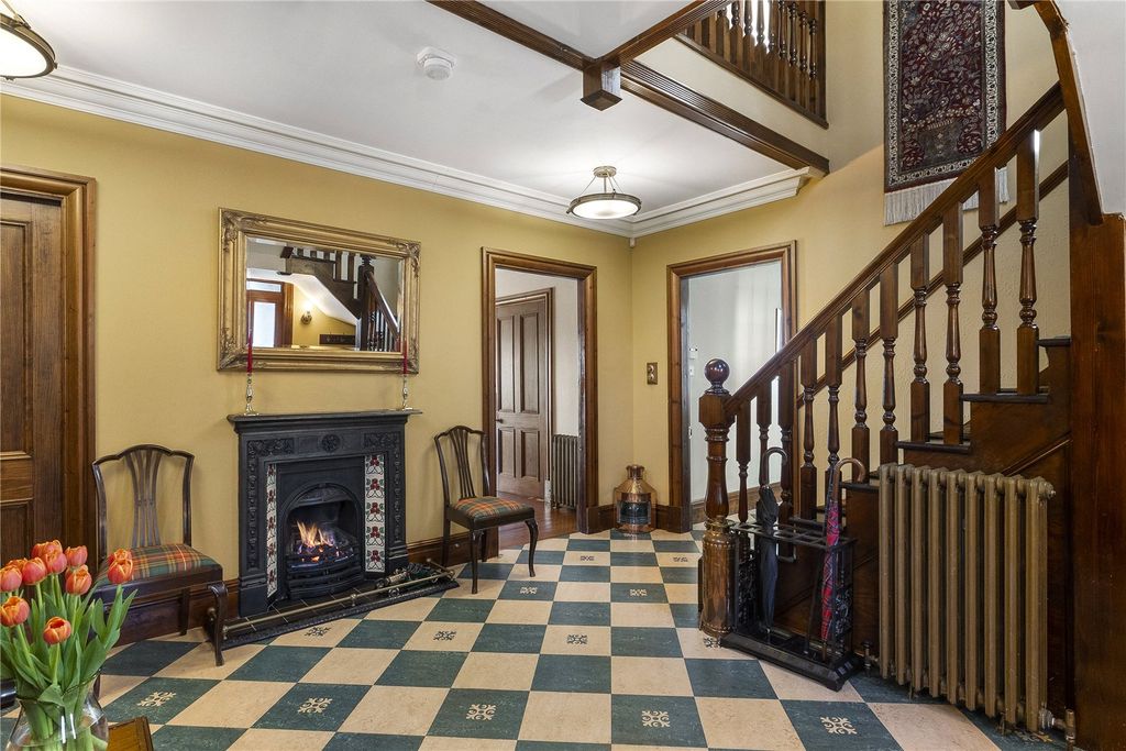 Property photo 2 of 24 Picture No. 93