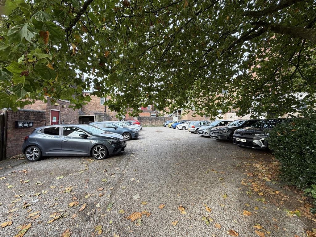 Property photo 2 of 4