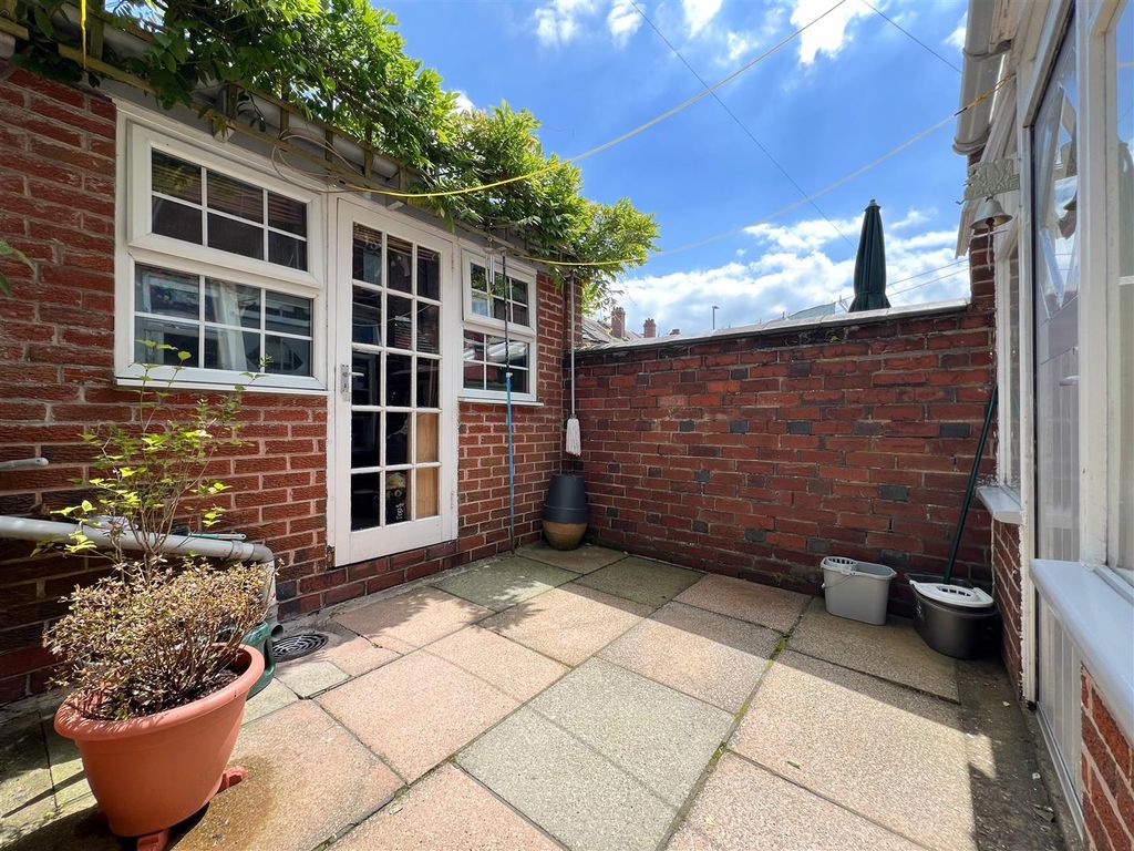 Property photo 2 of 24