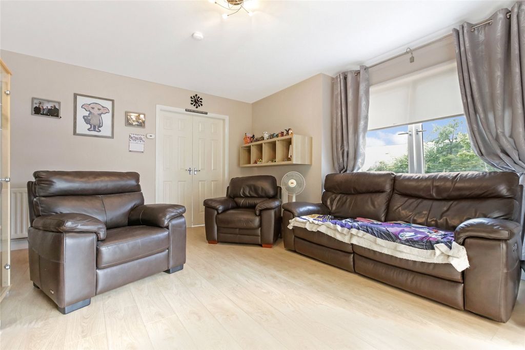 Property photo 3 of 18 Picture No. 20