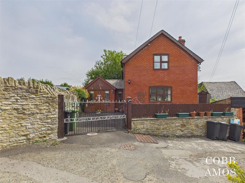 Property photo 1 of 18 Cam03722G0-Pr0131-Still022.Jpg