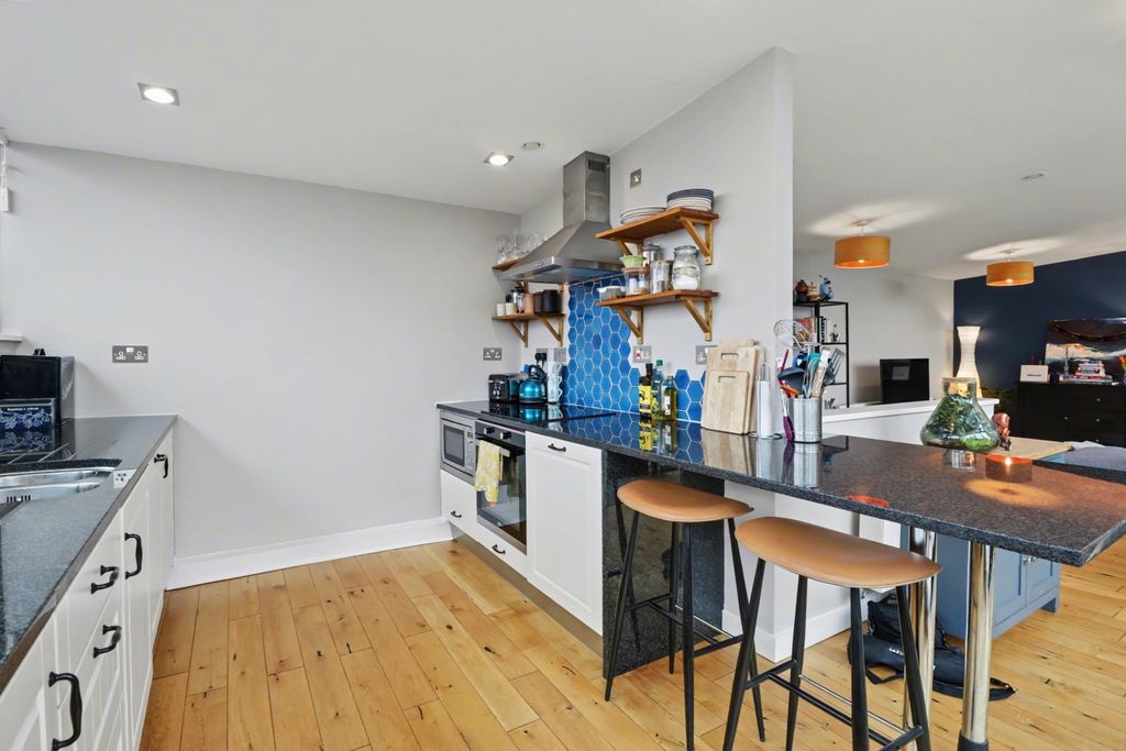 Property photo 3 of 14 Img_2534