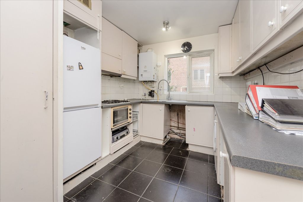 Property photo 2 of 6