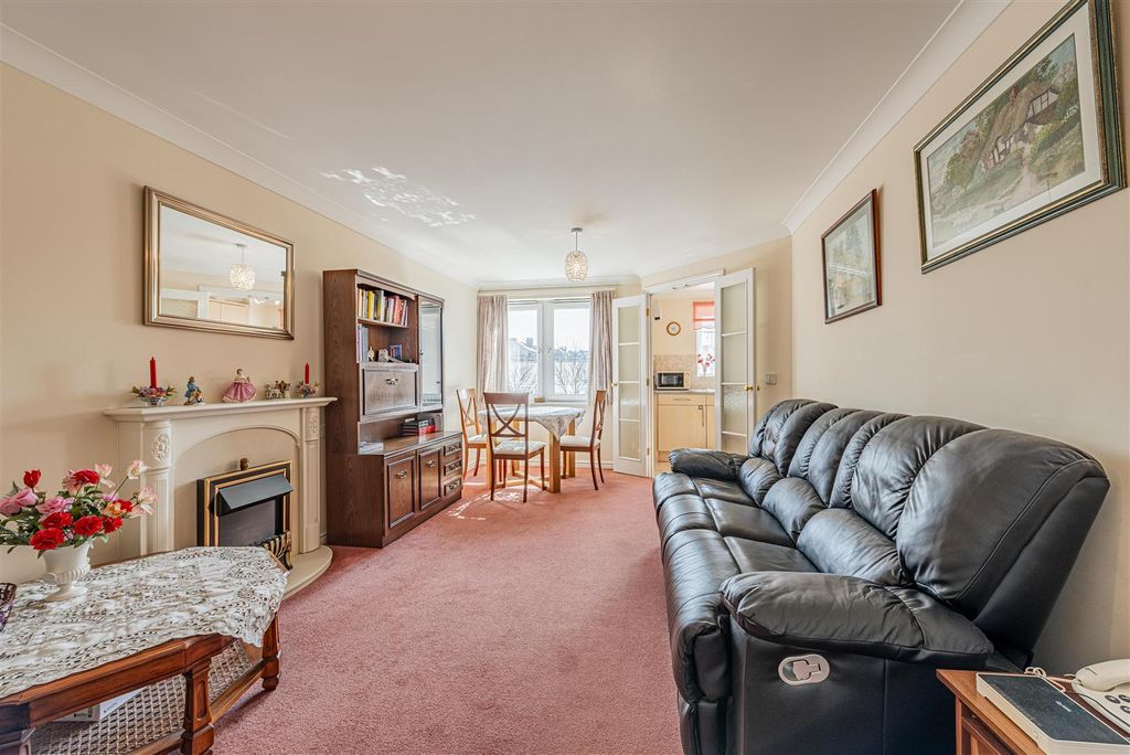 Property photo 2 of 21 1 Bedroom Apartment For Sale In Margate By Guildcr