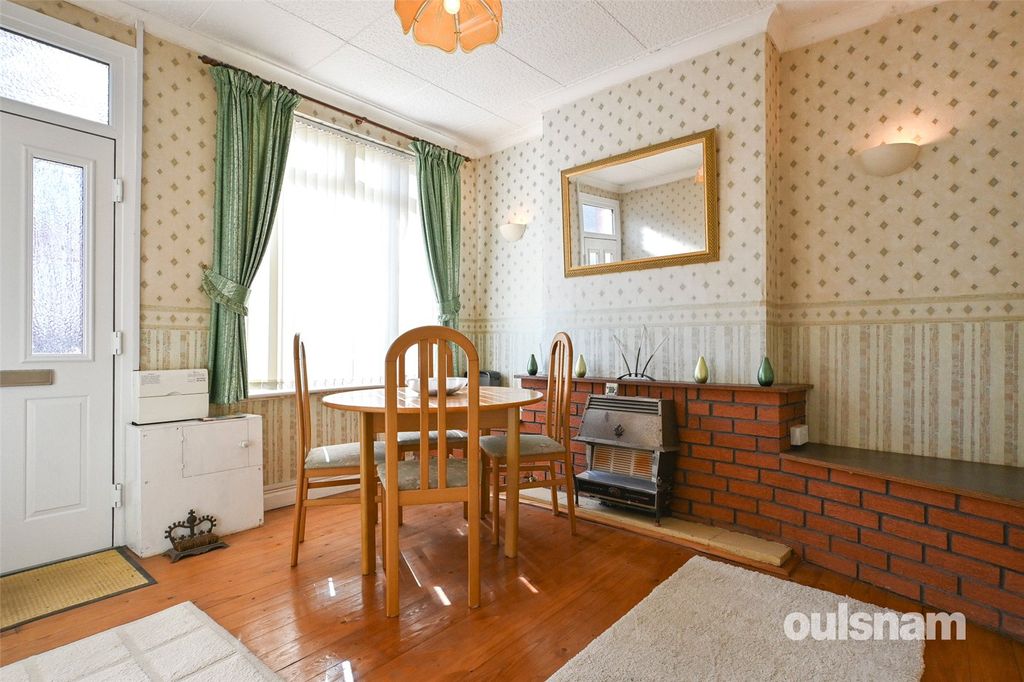 Property photo 2 of 22 Picture No. 20