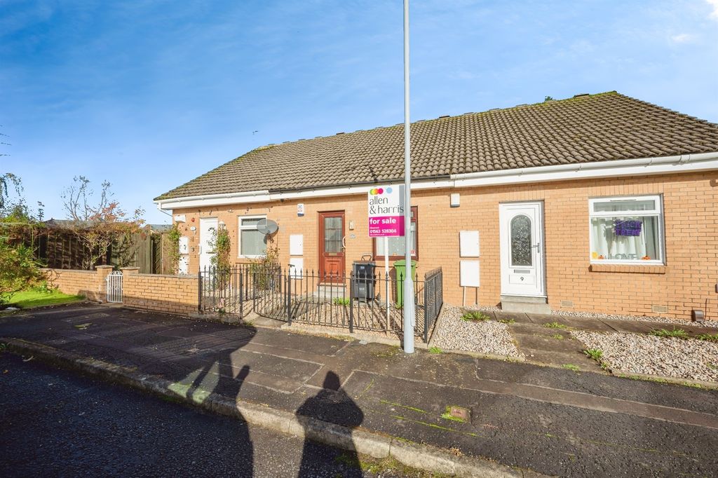 Property photo 2 of 14