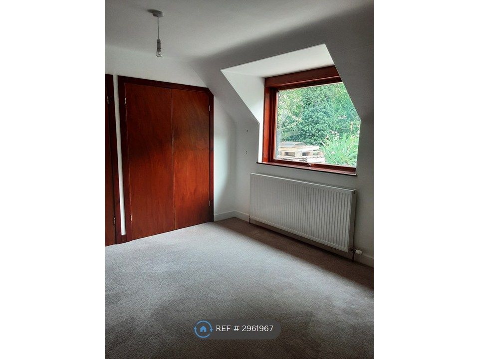 Property photo 2 of 28 Bedroom 1