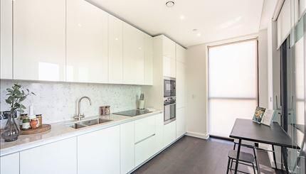 Property photo 2 of 11 Kitchen