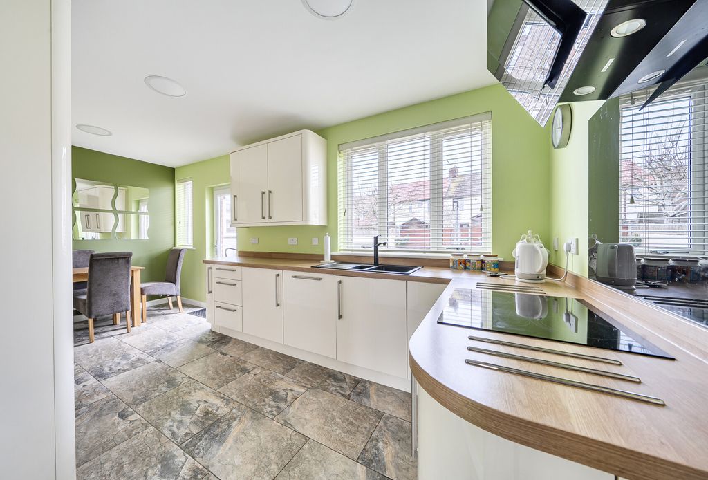 Property photo 2 of 22 1420610-13-69A041...