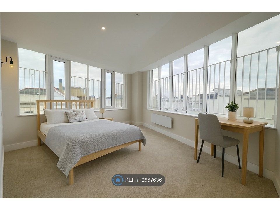 Property photo 2 of 5