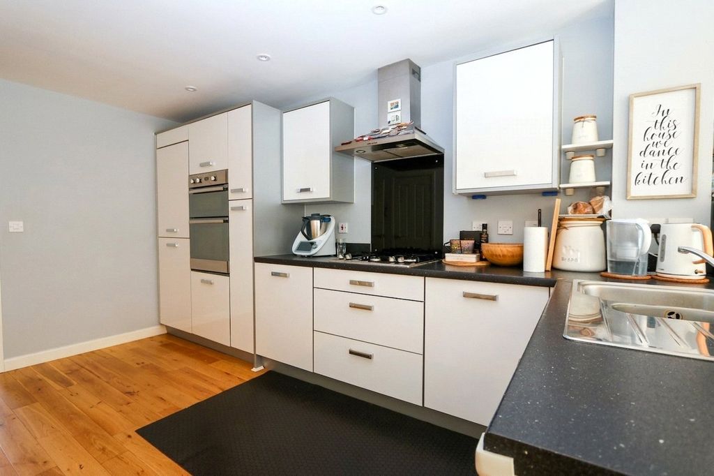 Property photo 3 of 12 Picture No. 41