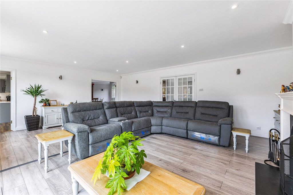 Property photo 3 of 18 Picture No. 28