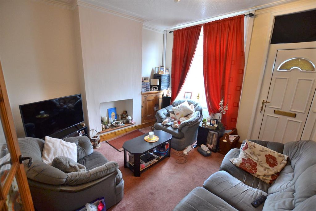 Property photo 2 of 11 Barrow Road (3).Jpg