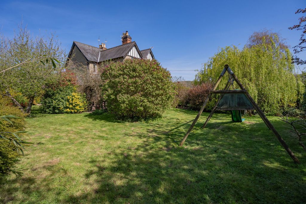 Property photo 3 of 17