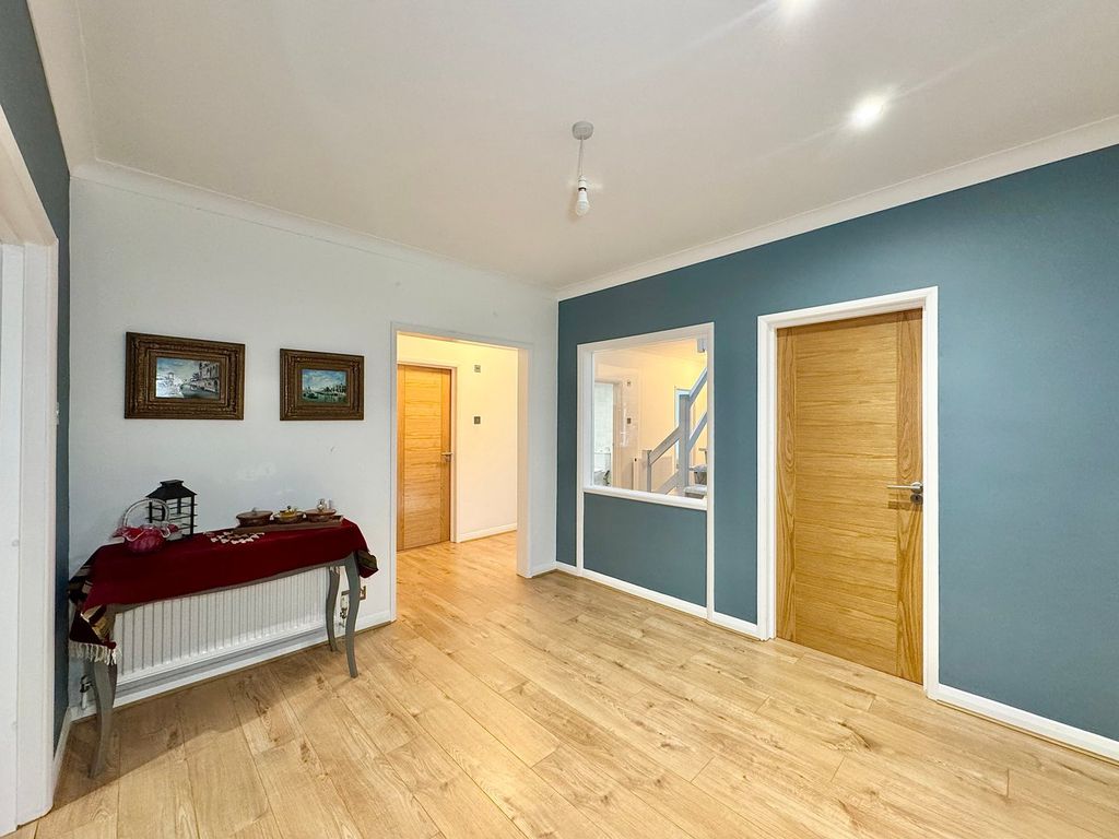 Additional image 5 of 6 bed detached house for saleGlenferness Avenue, Talbot Woods, Bournemouth BH4