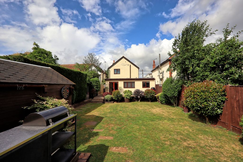 Property photo 2 of 31 Picture No. 44