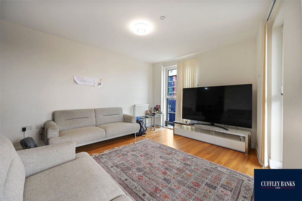 Property photo 2 of 11 Picture No. 02