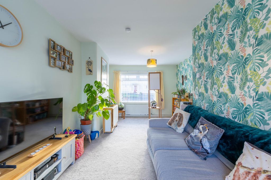 Property photo 2 of 15 Living Room