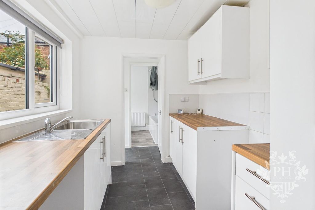 Property photo 3 of 7 Cam01415G0-Pr0455-Still009.Jpg