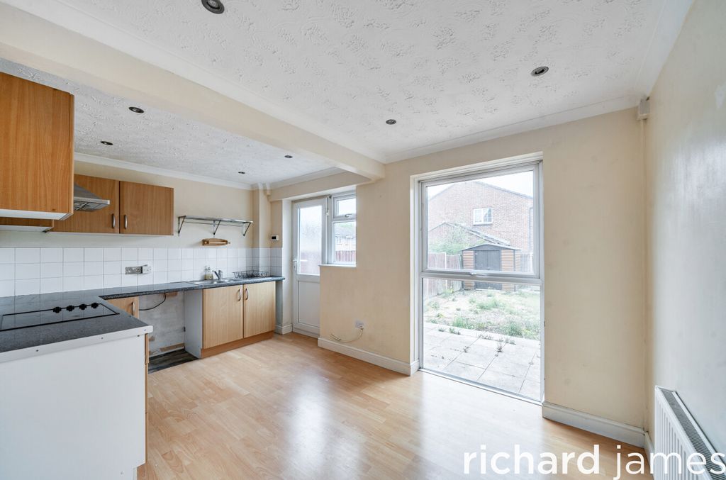 Property photo 3 of 14 Dbebbb8F52B941Dabec08A6Fda1d2F72
