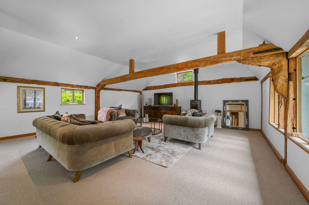 Property photo 3 of 45