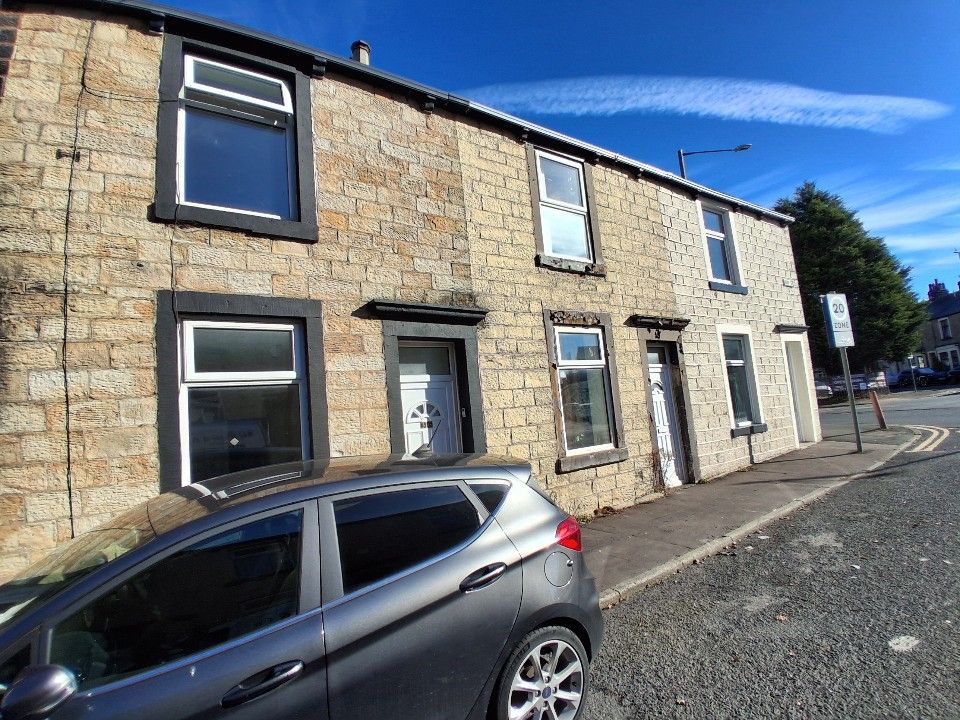 Property photo 2 of 18