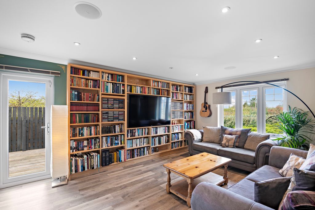 Property photo 3 of 40 Property Image 3