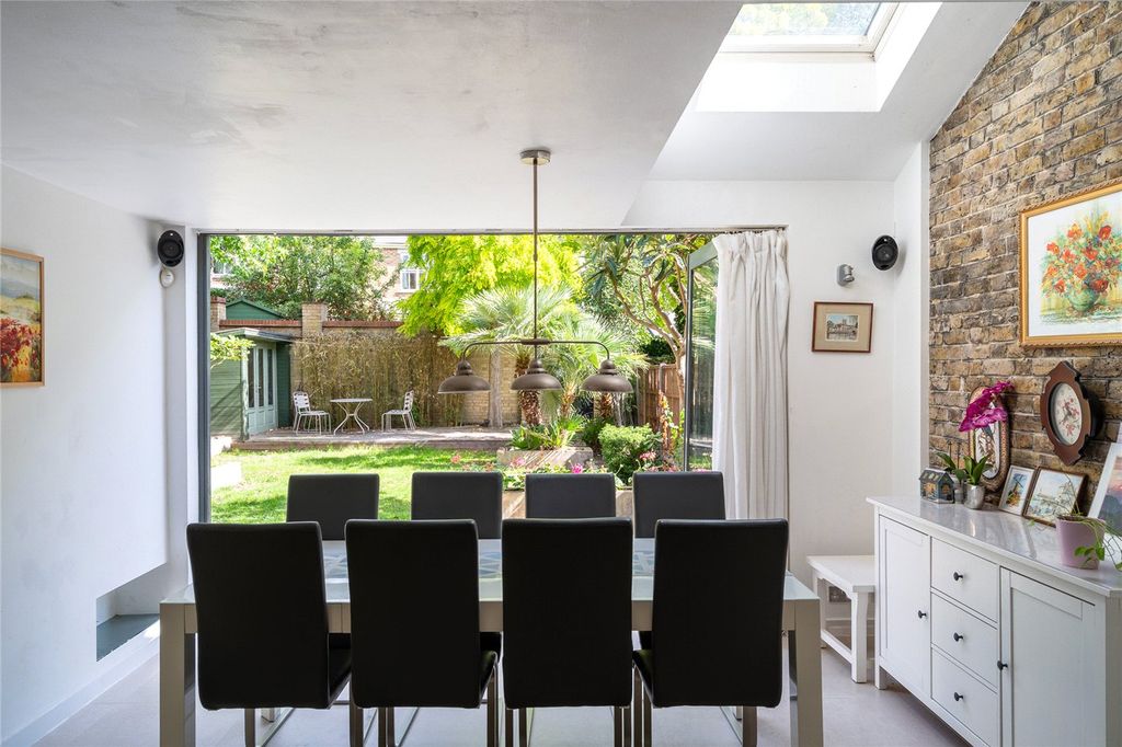 Property photo 2 of 21 Picture No. 26