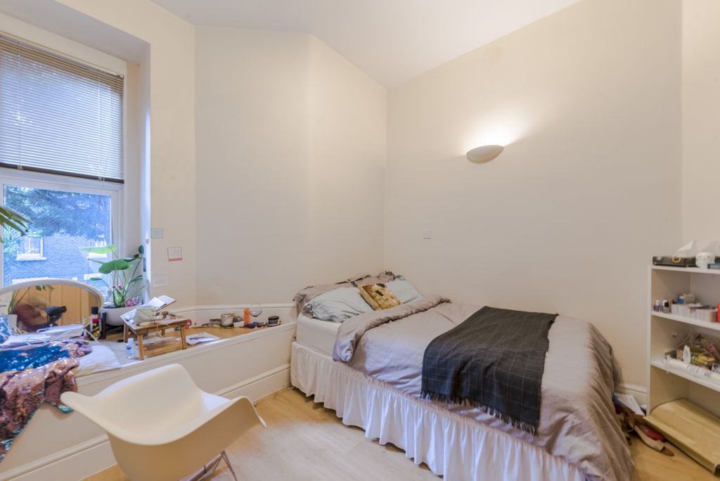 Property photo 2 of 25 Photo 6