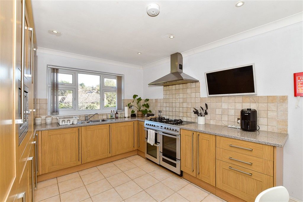 Property photo 1 of 15 Kitchen/Diner