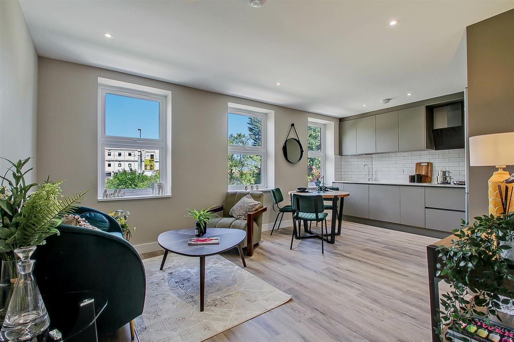 Property photo 1 of 10 Img_4133-Img_4135.Jpg