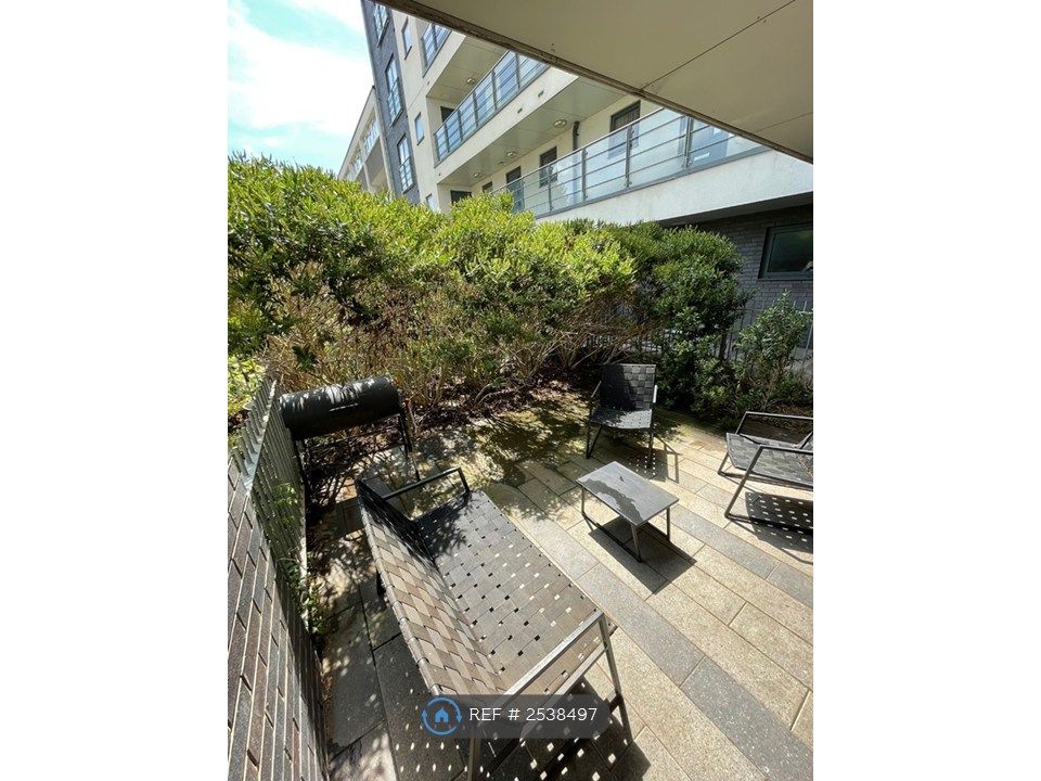 Property photo 3 of 25